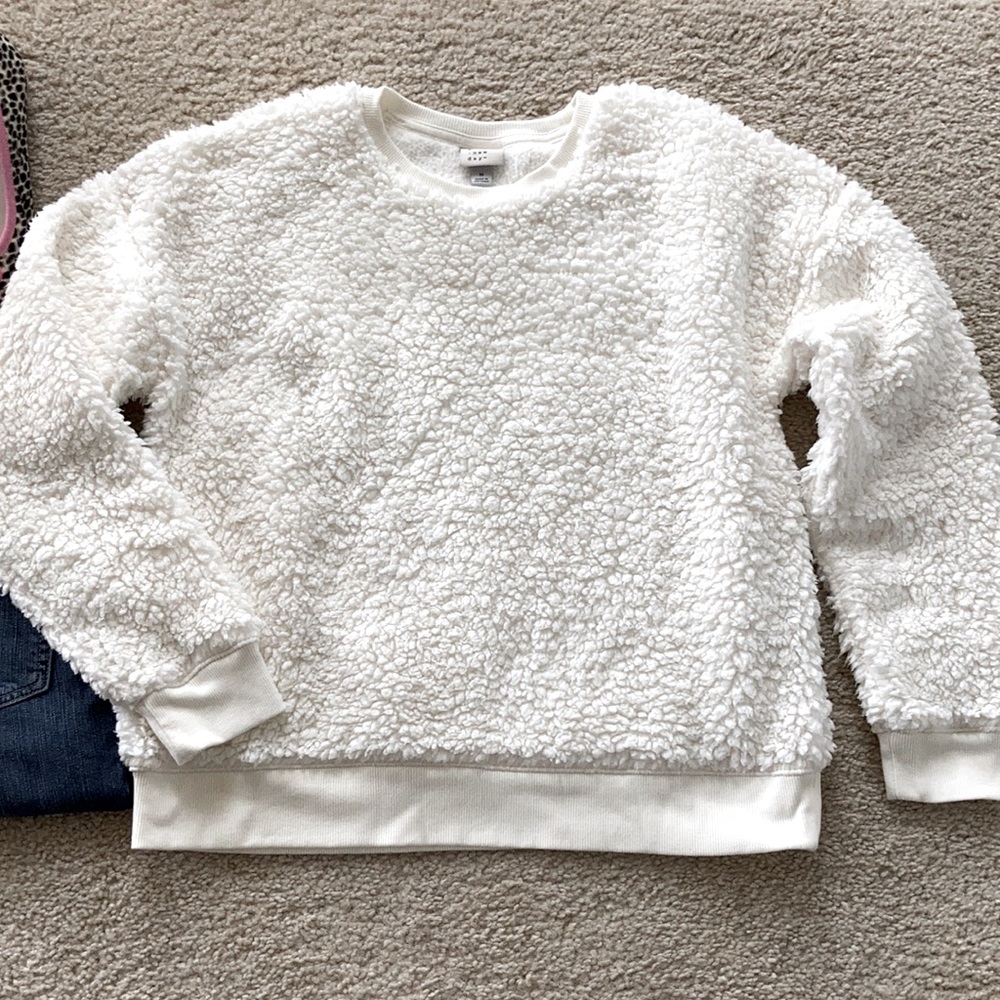 A New Day Fuzzy Fleece Pullover - Picture 2 of 5